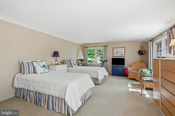 $945,000 | 388 Castlewood Drive, Devon, PA 19333