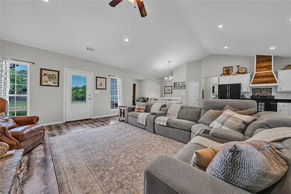 $575,000 | 3108 Fm 2127, Chico, TX 76431