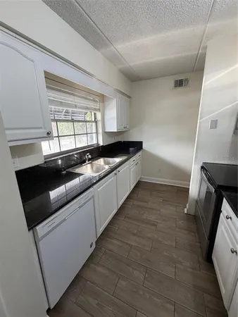 $1,700 | 120 South Church Avenue, Unit 101, Tampa, FL 33609