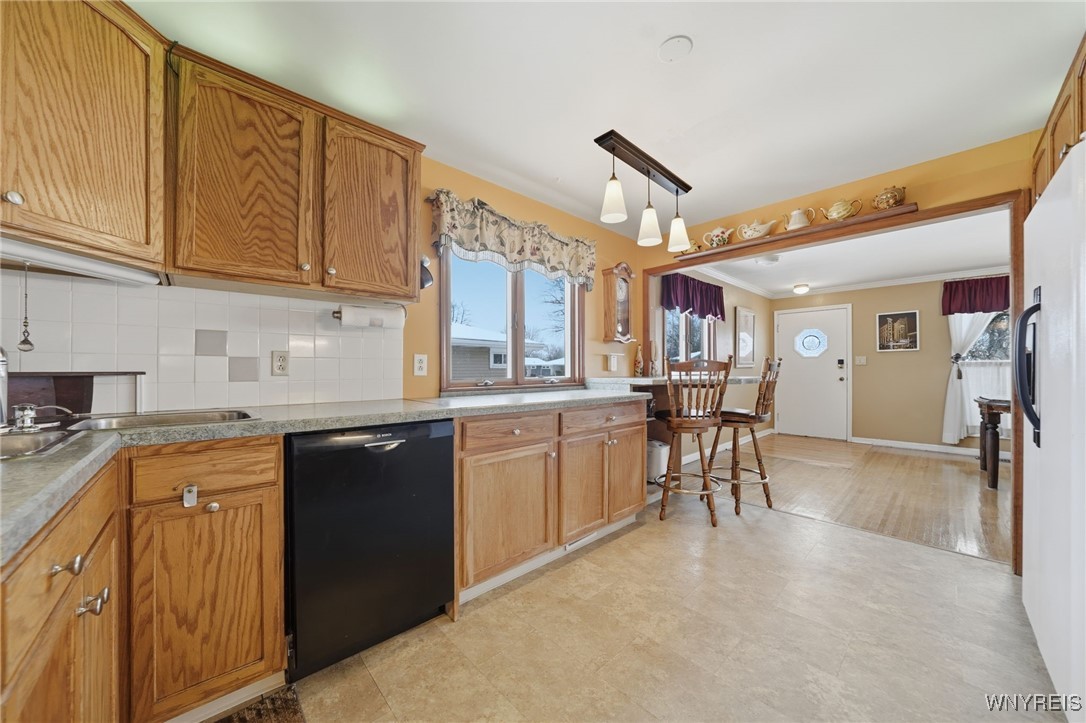 353 Glenalby Road Tonawanda, NY 14150 - Photo 7 of 37