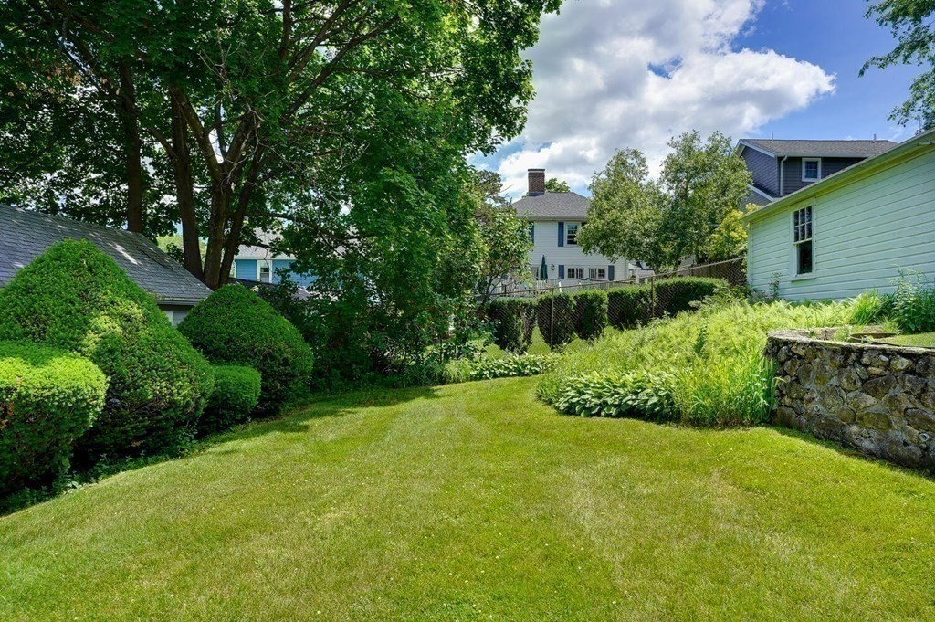 62 Robbins Road Arlington, MA 02476 - Photo 20 of 29