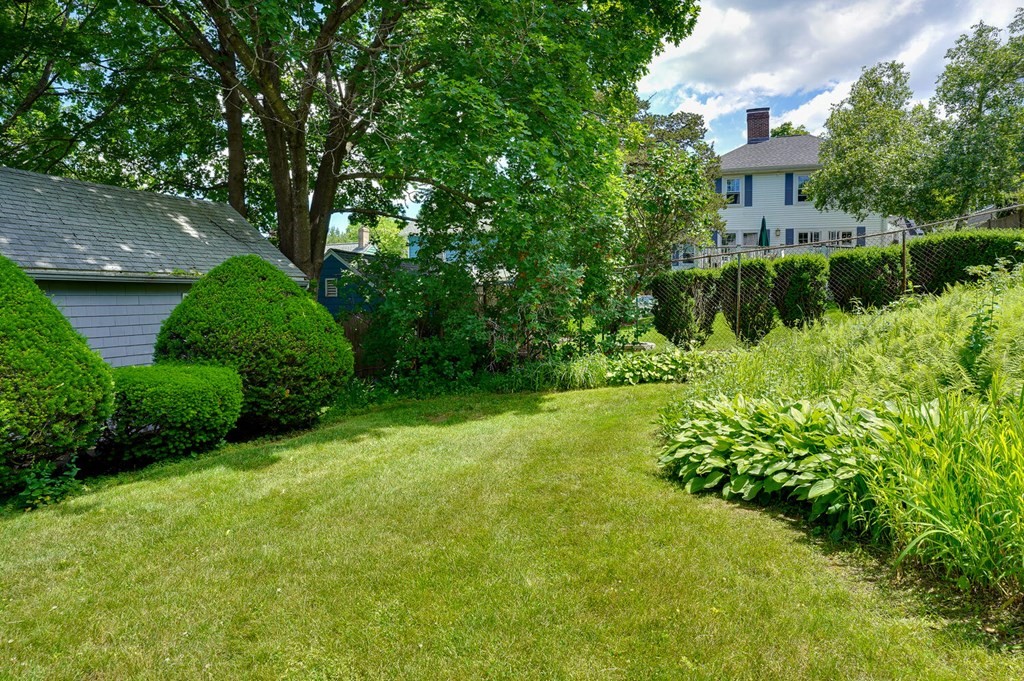 62 Robbins Road Arlington, MA 02476 - Photo 23 of 29