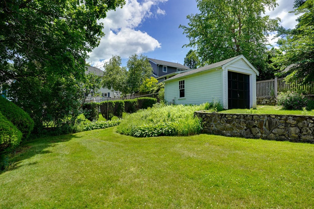62 Robbins Road Arlington, MA 02476 - Photo 25 of 29