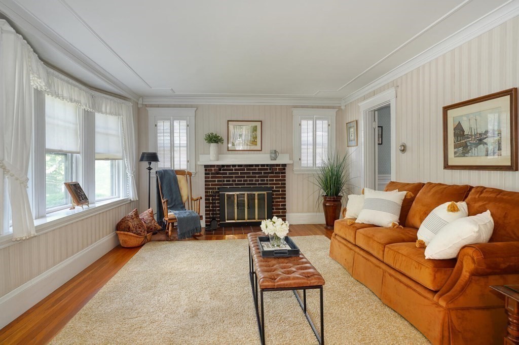 62 Robbins Road Arlington, MA 02476 - Photo 6 of 29