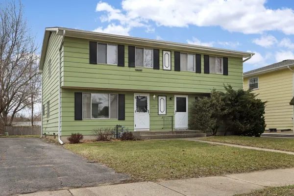 $187,500 | 1407 87th Place, Kenosha, WI 53143