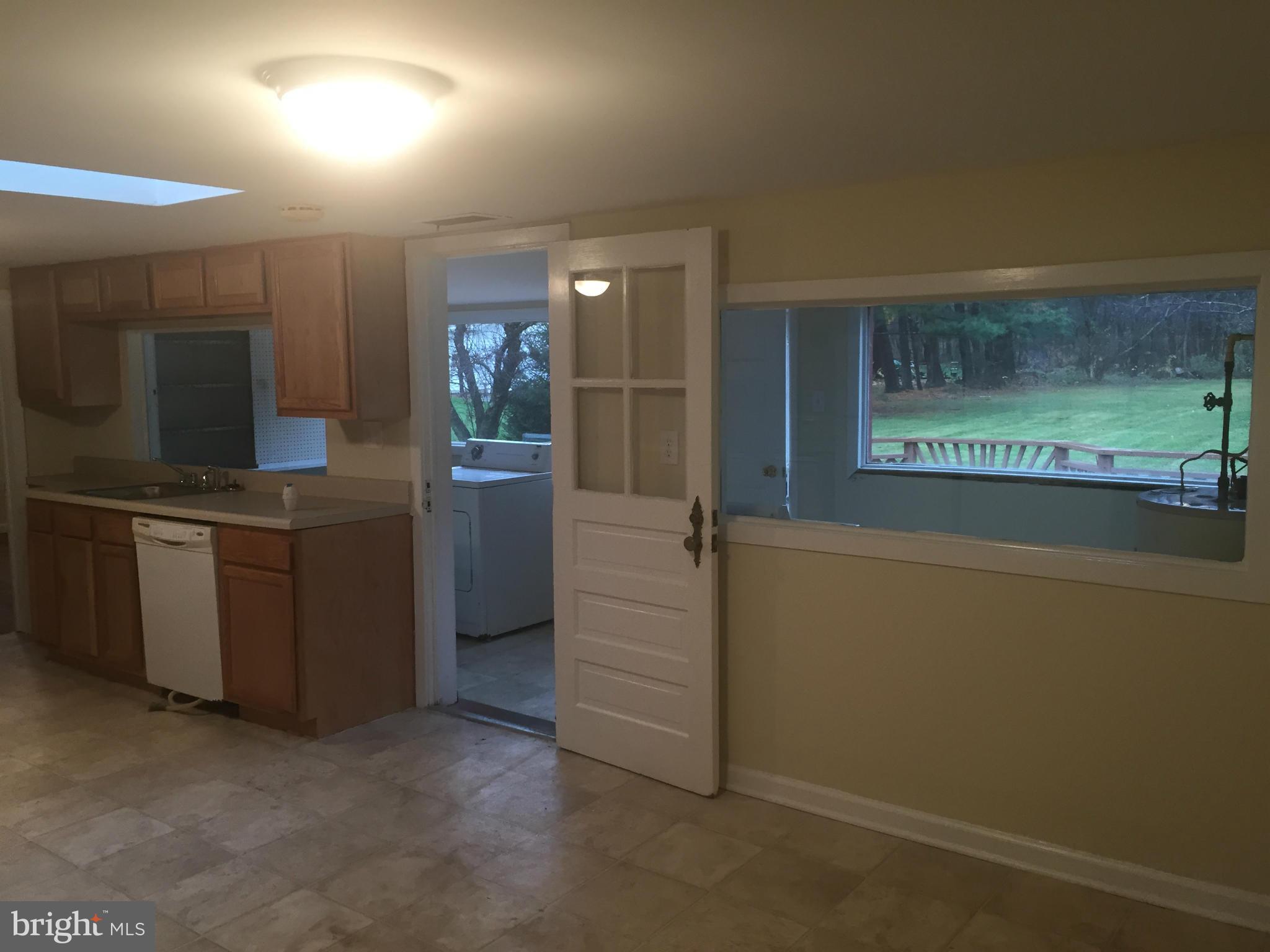 10516 Powell Road Thurmont, MD 21788 - Photo 20 of 30 Kitchen