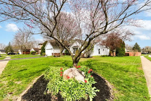 $355,000 | 6896 Cherry Laurel Lane, Fishers, IN 46038