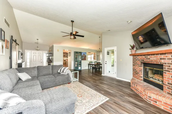 $355,000 | 6896 Cherry Laurel Lane, Fishers, IN 46038