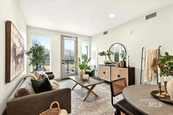 $349,000 | 2312 Broadway Avenue, Unit A102, Boise, ID 83706
