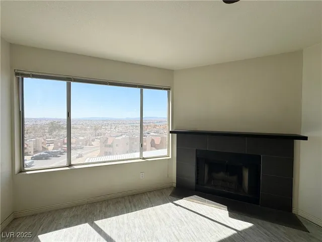 $140,000 | 2064 Mesquite Lane, Unit 303, Laughlin, NV 89029