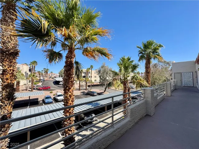 $140,000 | 2064 Mesquite Lane, Unit 303, Laughlin, NV 89029