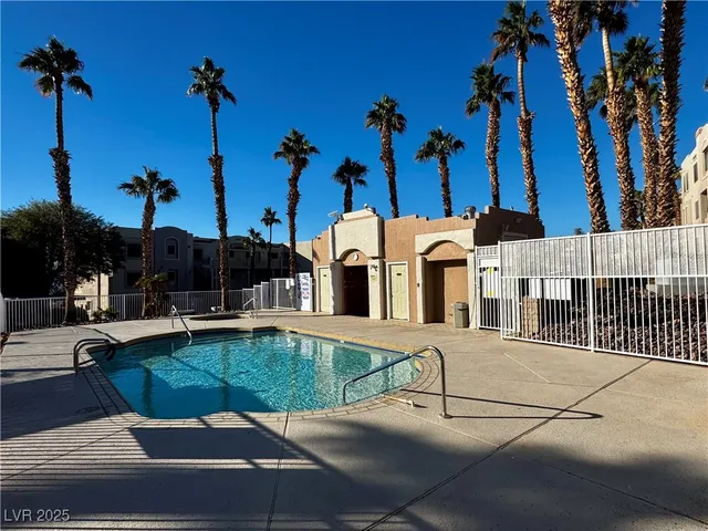 $140,000 | 2064 Mesquite Lane, Unit 303, Laughlin, NV 89029