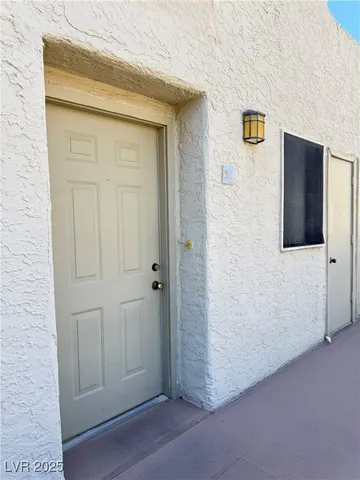 $140,000 | 2064 Mesquite Lane, Unit 303, Laughlin, NV 89029