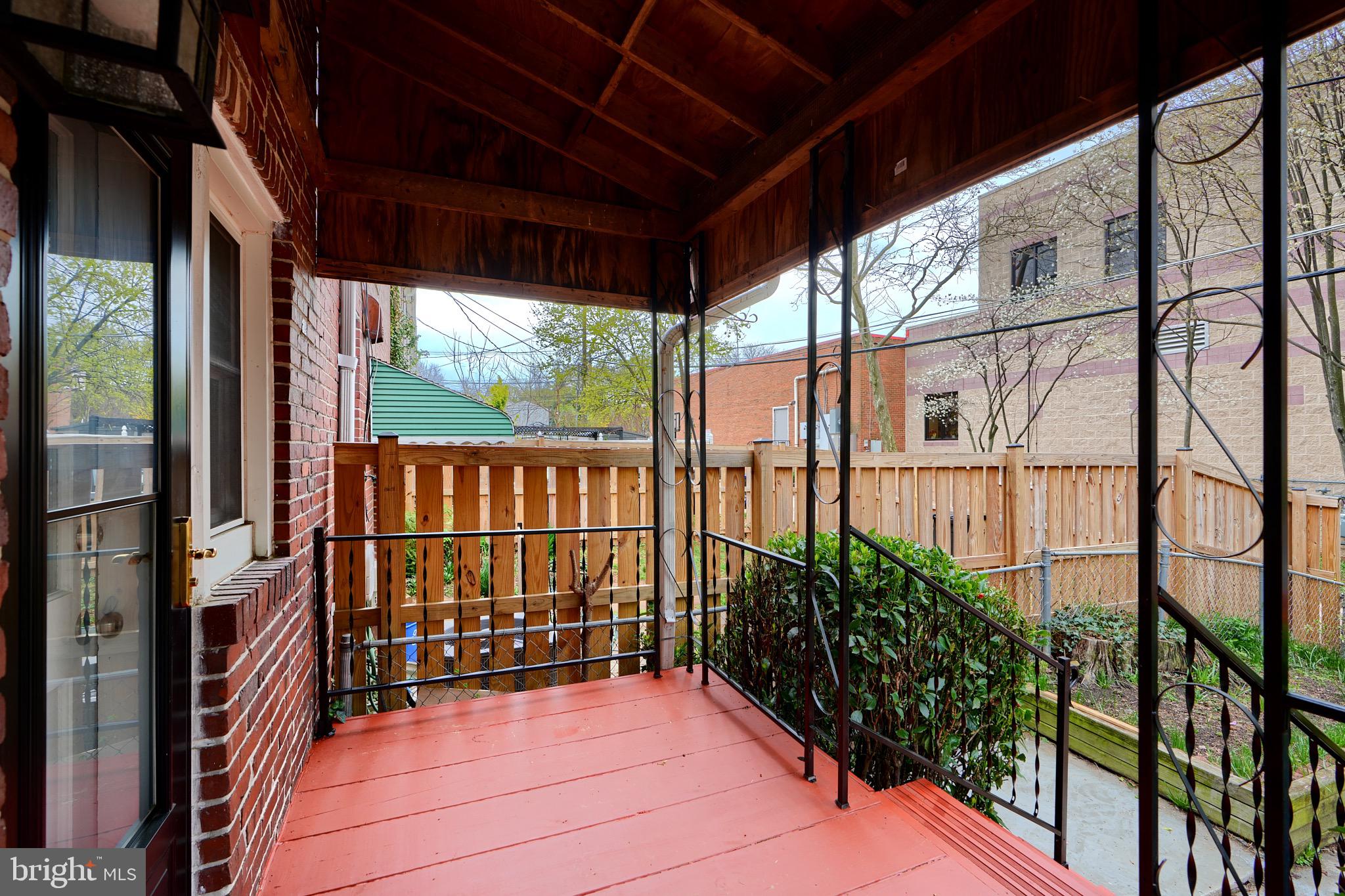 14 Briarwood Road Baltimore, MD 21228 - Photo 29 of 30 Porch