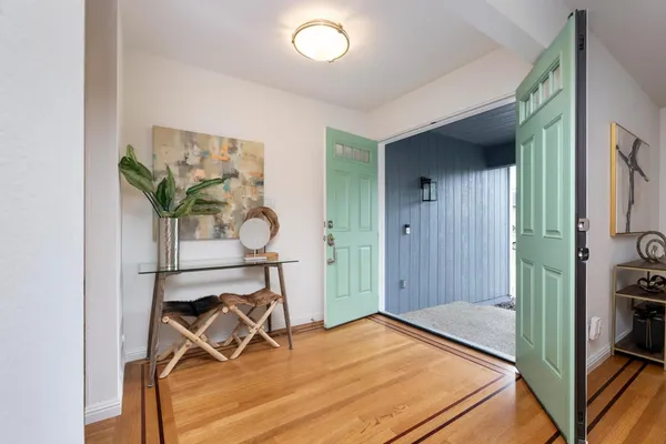 $2,500,000 | 126 Arundel Road, Burlingame, CA 94010