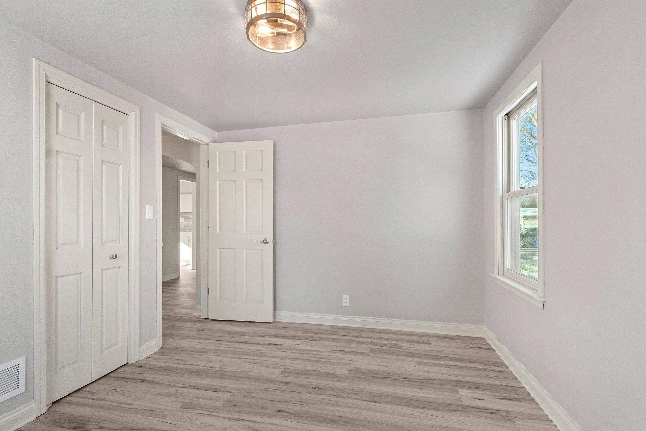 904 North Gillett Street Appleton, WI 54914 - Photo 24 of 37