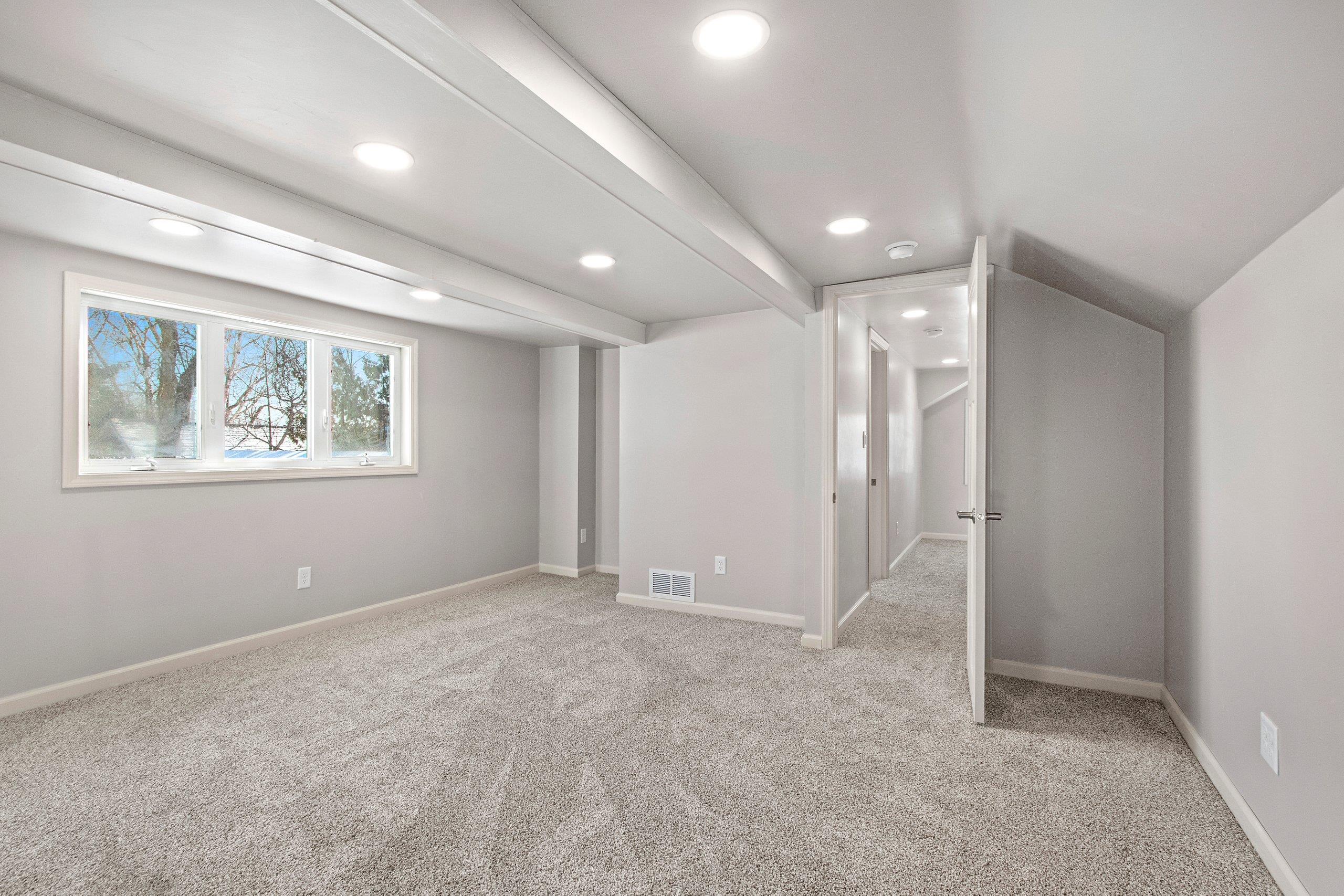 904 North Gillett Street Appleton, WI 54914 - Photo 29 of 37