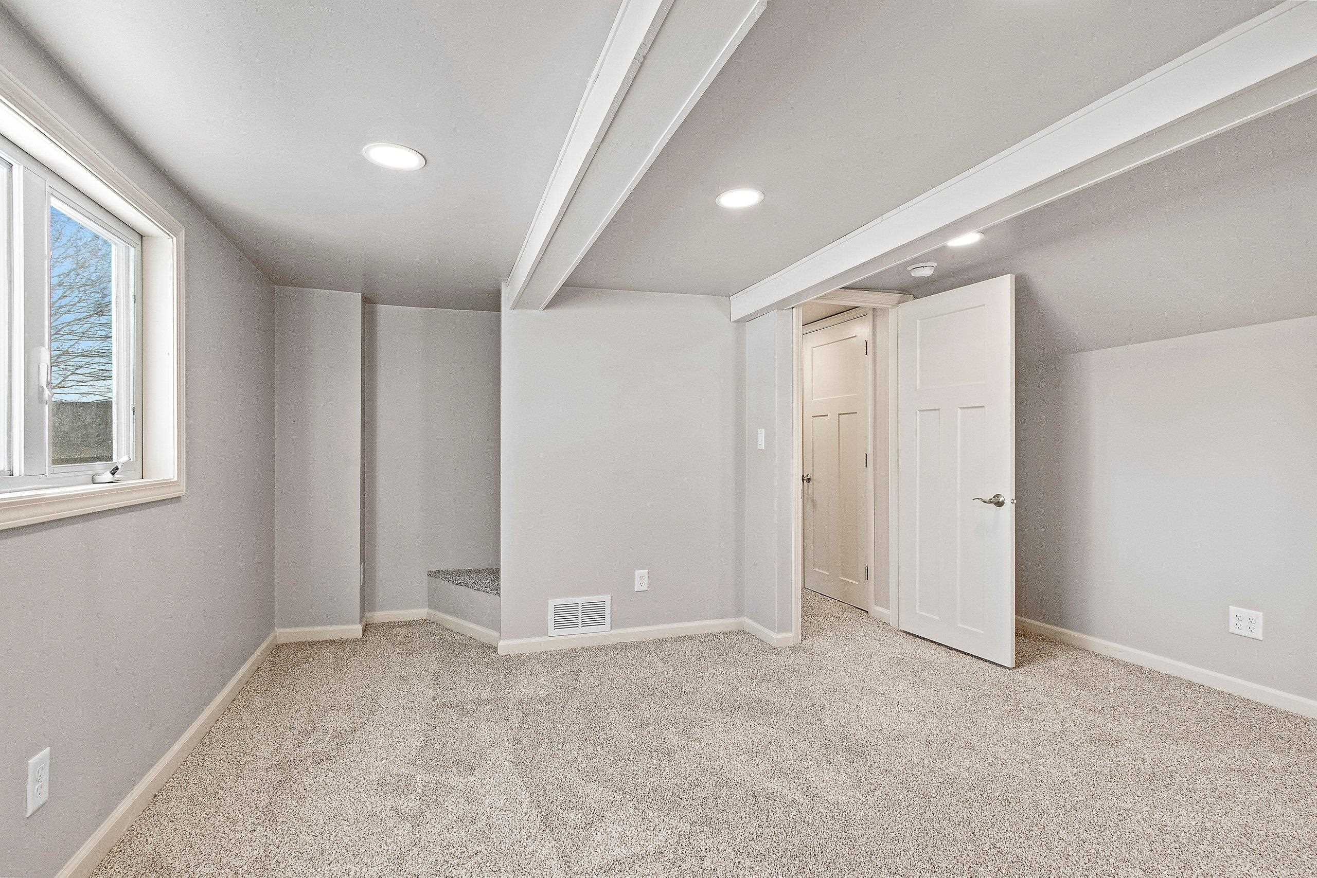 904 North Gillett Street Appleton, WI 54914 - Photo 30 of 37