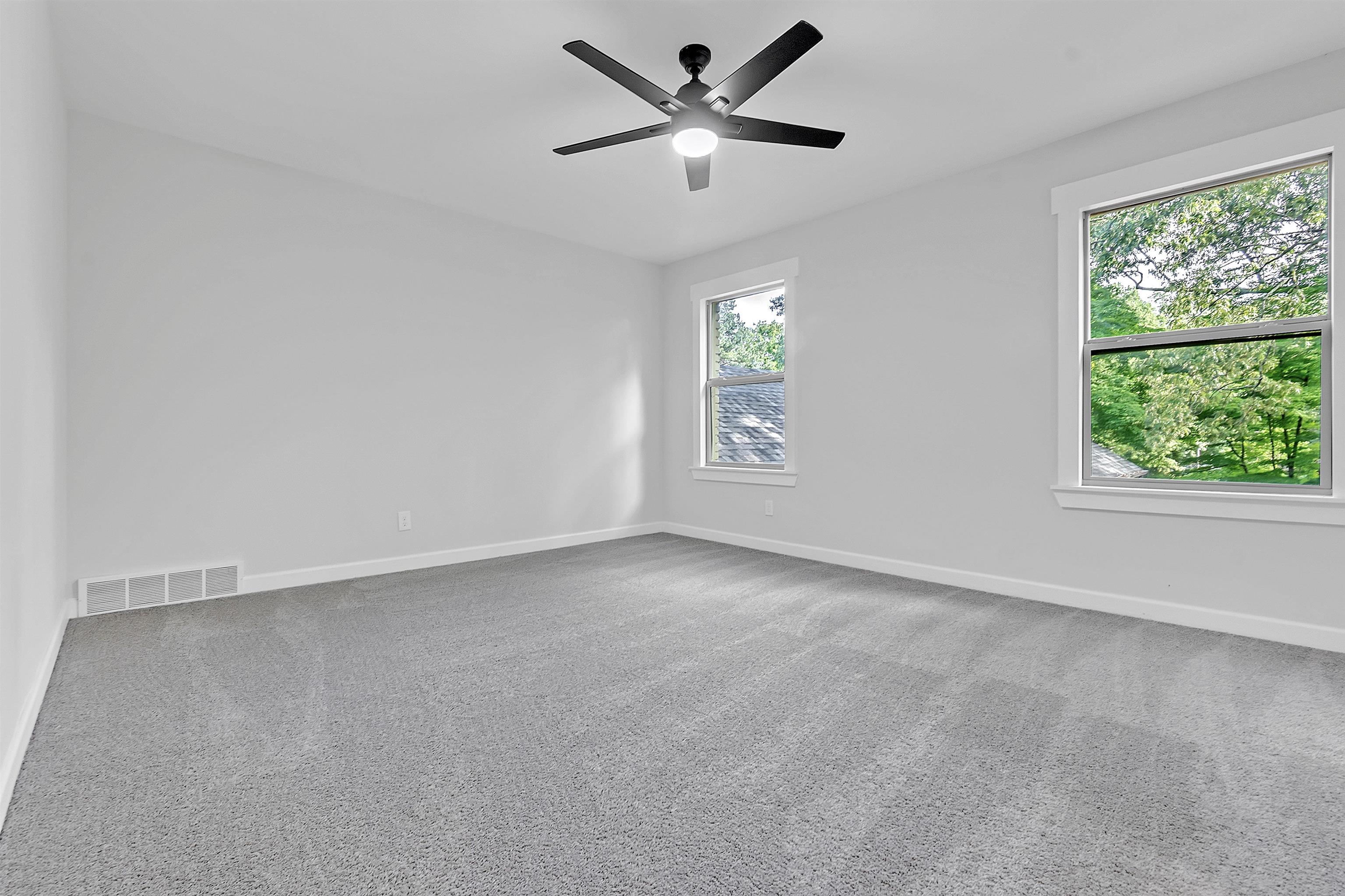 5385 Walnut Grove Road Memphis, TN 38120 - Photo 32 of 39 a view of an empty room with a window