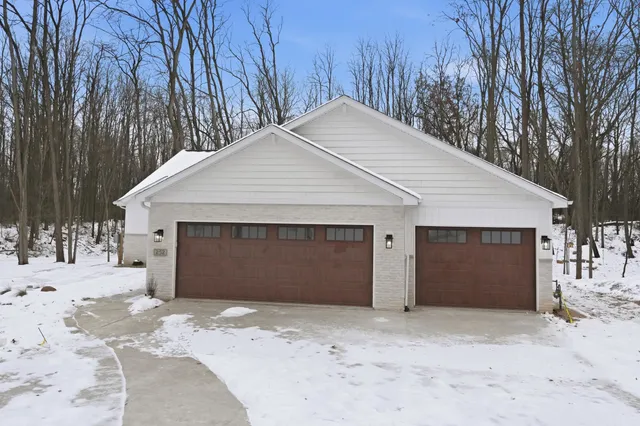 $539,900 | 252 Ln 650A Snow Lake, Fremont, IN 46737