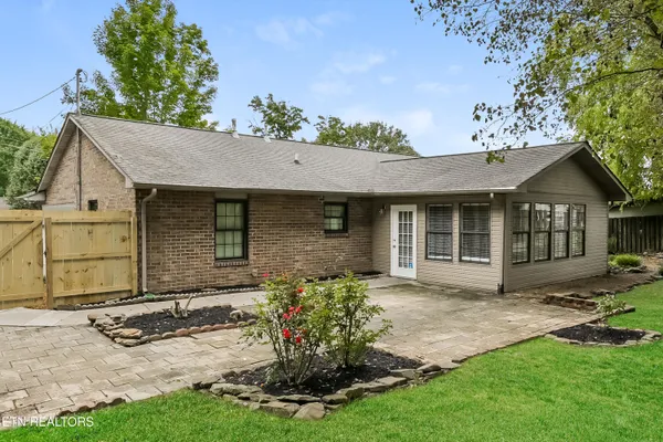 $2,290 | 4261 Vercelli Lane, Knoxville, TN 37938