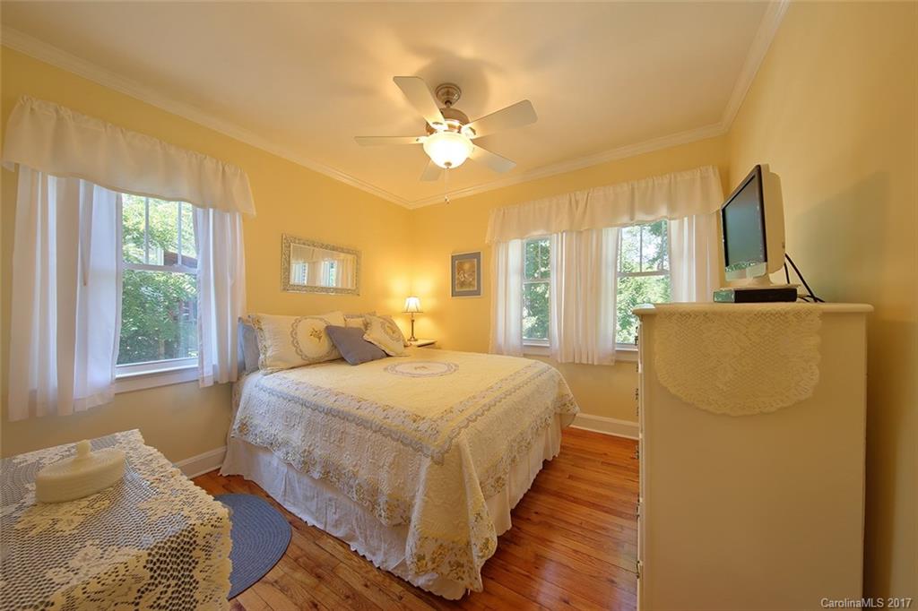 227 Brevard Road Asheville, NC 28806 - Photo 13 of 19 Gallery Image 13
