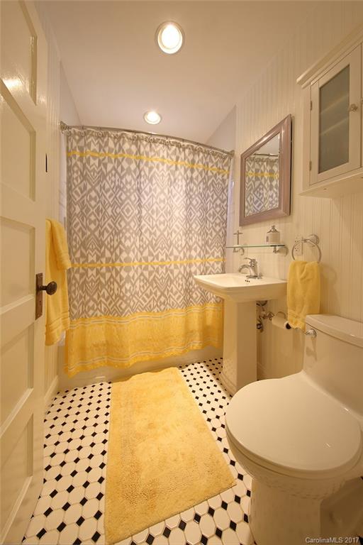 227 Brevard Road Asheville, NC 28806 - Photo 14 of 19 Gallery Image 14