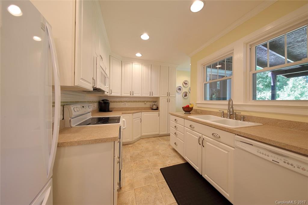 227 Brevard Road Asheville, NC 28806 - Photo 7 of 19 Gallery Image 7