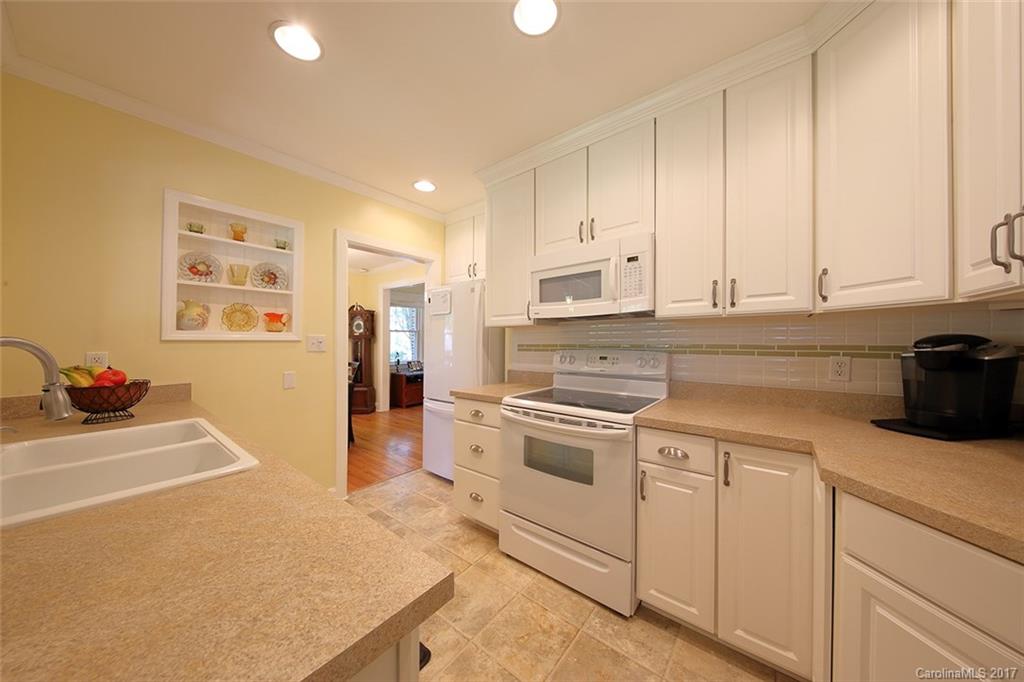 227 Brevard Road Asheville, NC 28806 - Photo 8 of 19 Gallery Image 8