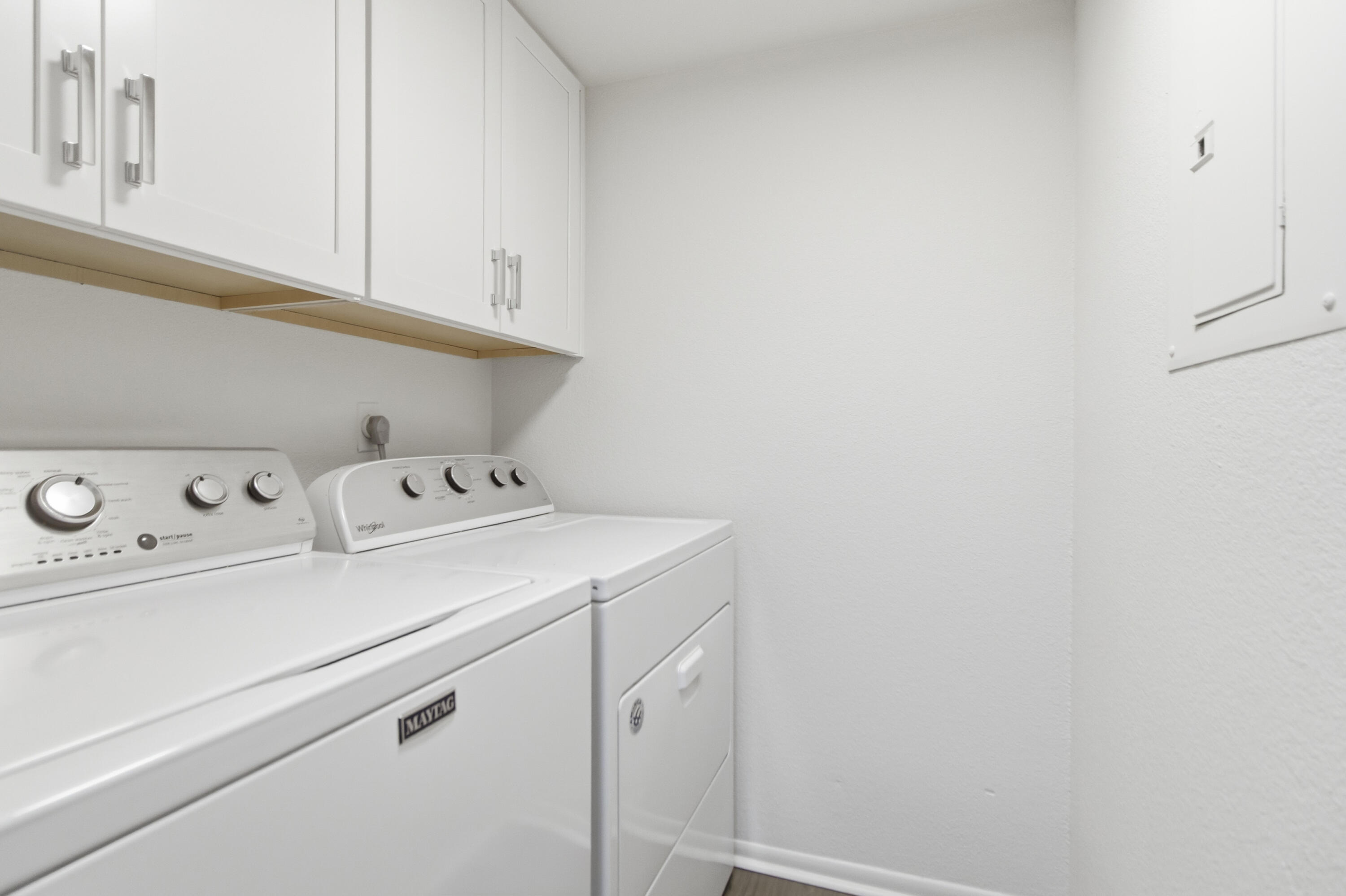 1481 Center Street, Unit 603 Mount Pleasant, SC 29464 - Photo 13 of 38 Laundry