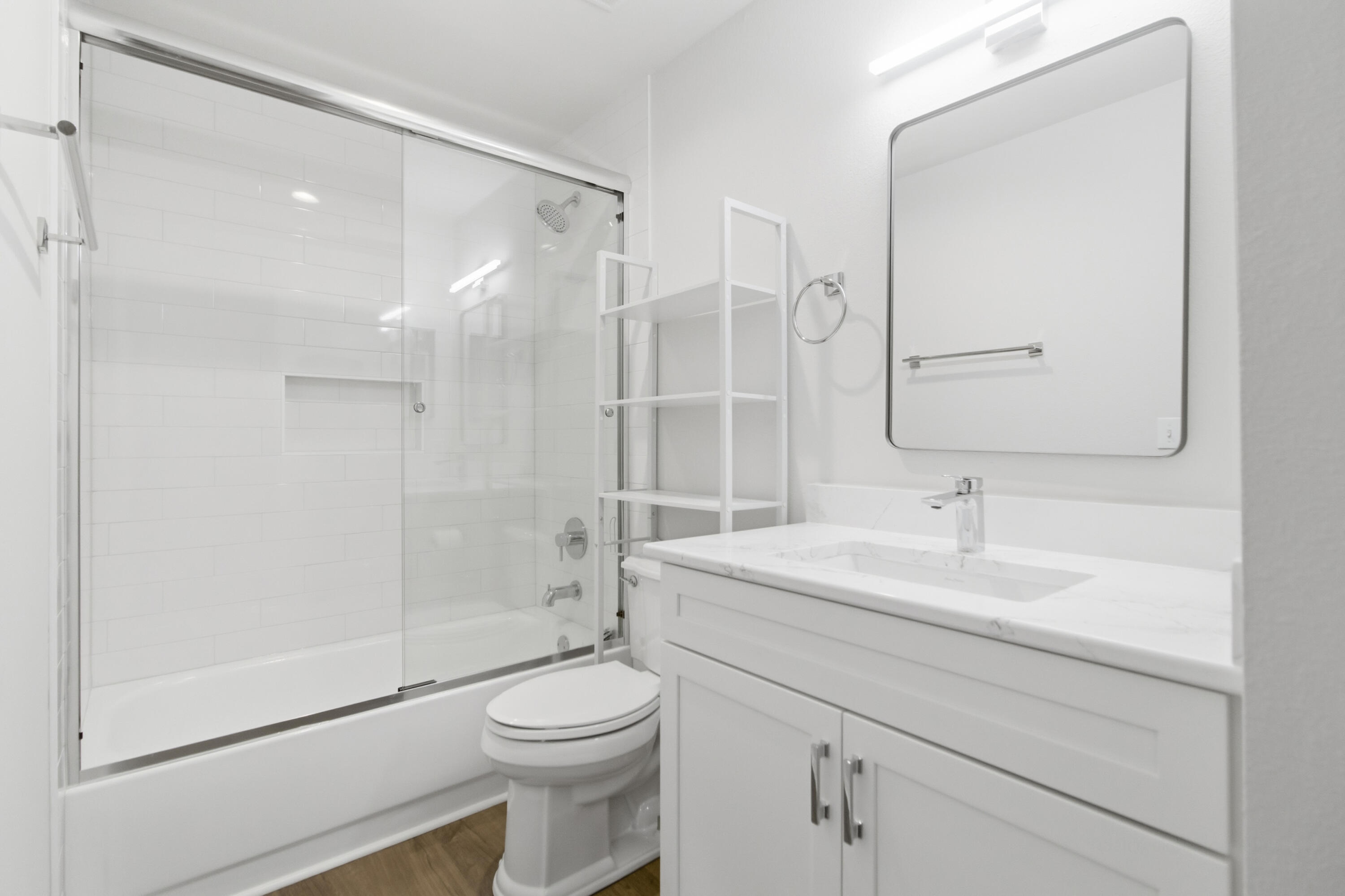 1481 Center Street, Unit 603 Mount Pleasant, SC 29464 - Photo 25 of 38 Bathroom