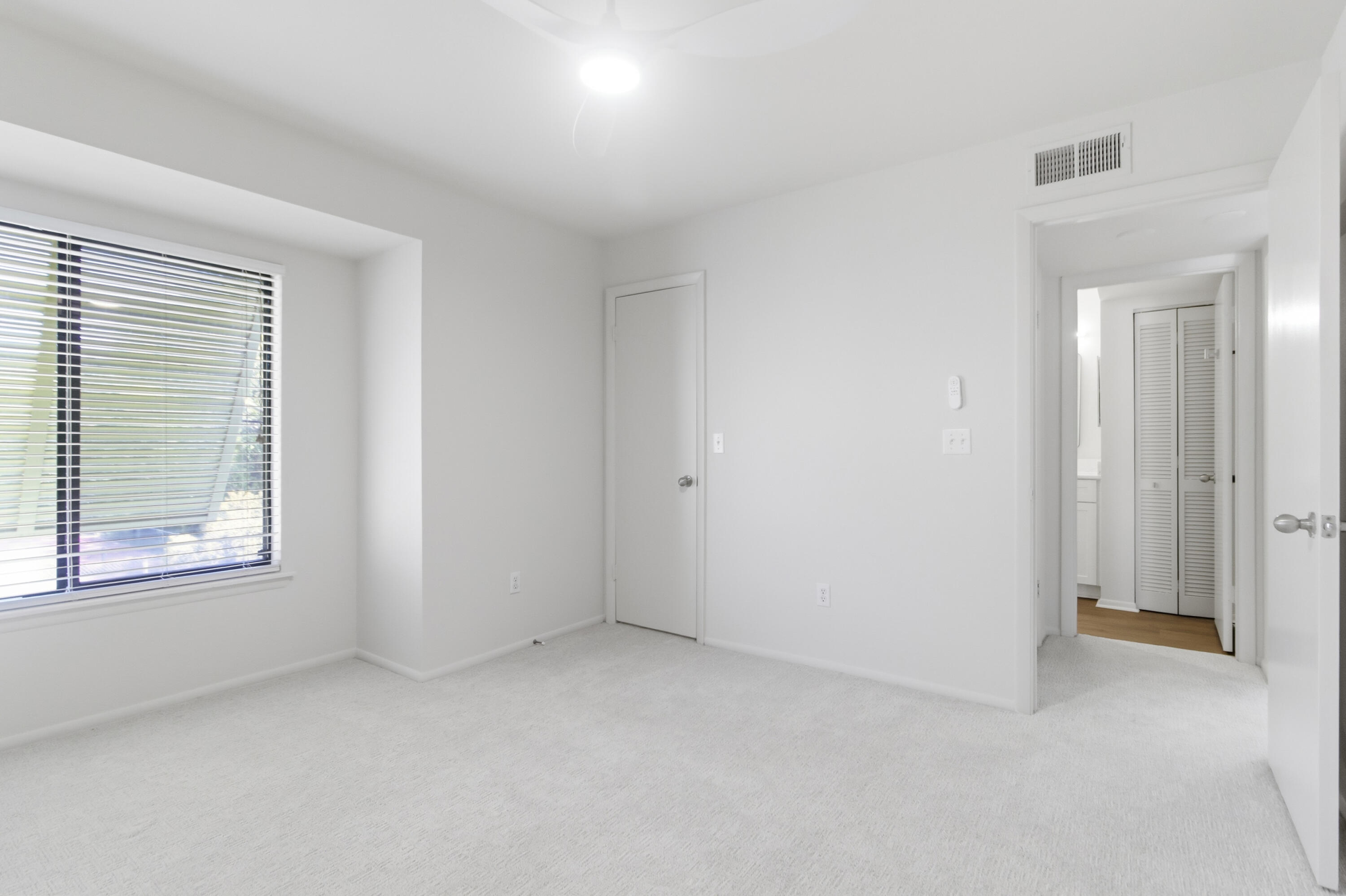 1481 Center Street, Unit 603 Mount Pleasant, SC 29464 - Photo 28 of 38 Bedroom