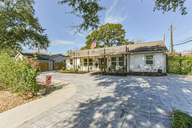 $460,000 | 5002 Beechnut Street, Houston, TX 77096