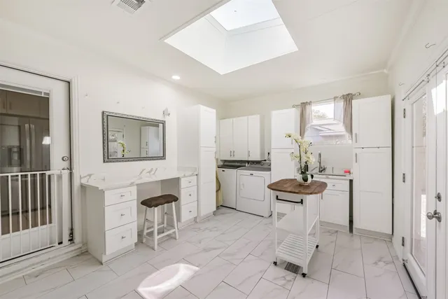 $460,000 | 5002 Beechnut Street, Houston, TX 77096