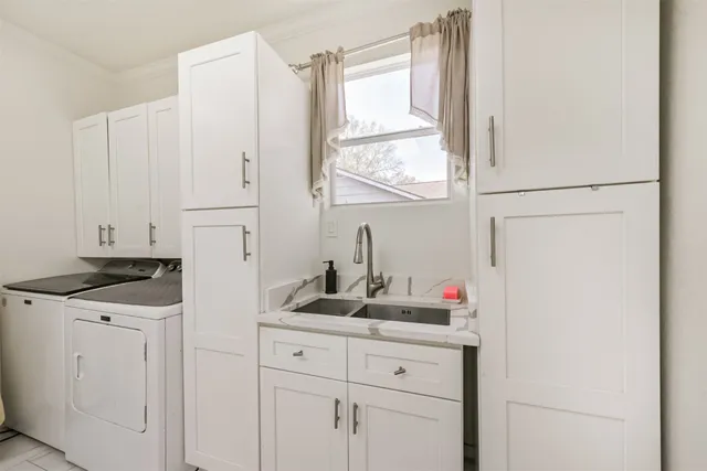 $460,000 | 5002 Beechnut Street, Houston, TX 77096