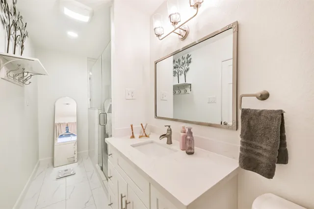 $460,000 | 5002 Beechnut Street, Houston, TX 77096