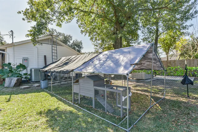 $460,000 | 5002 Beechnut Street, Houston, TX 77096