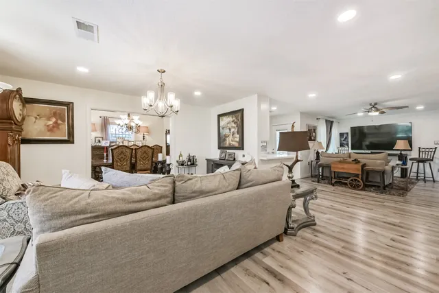 $460,000 | 5002 Beechnut Street, Houston, TX 77096