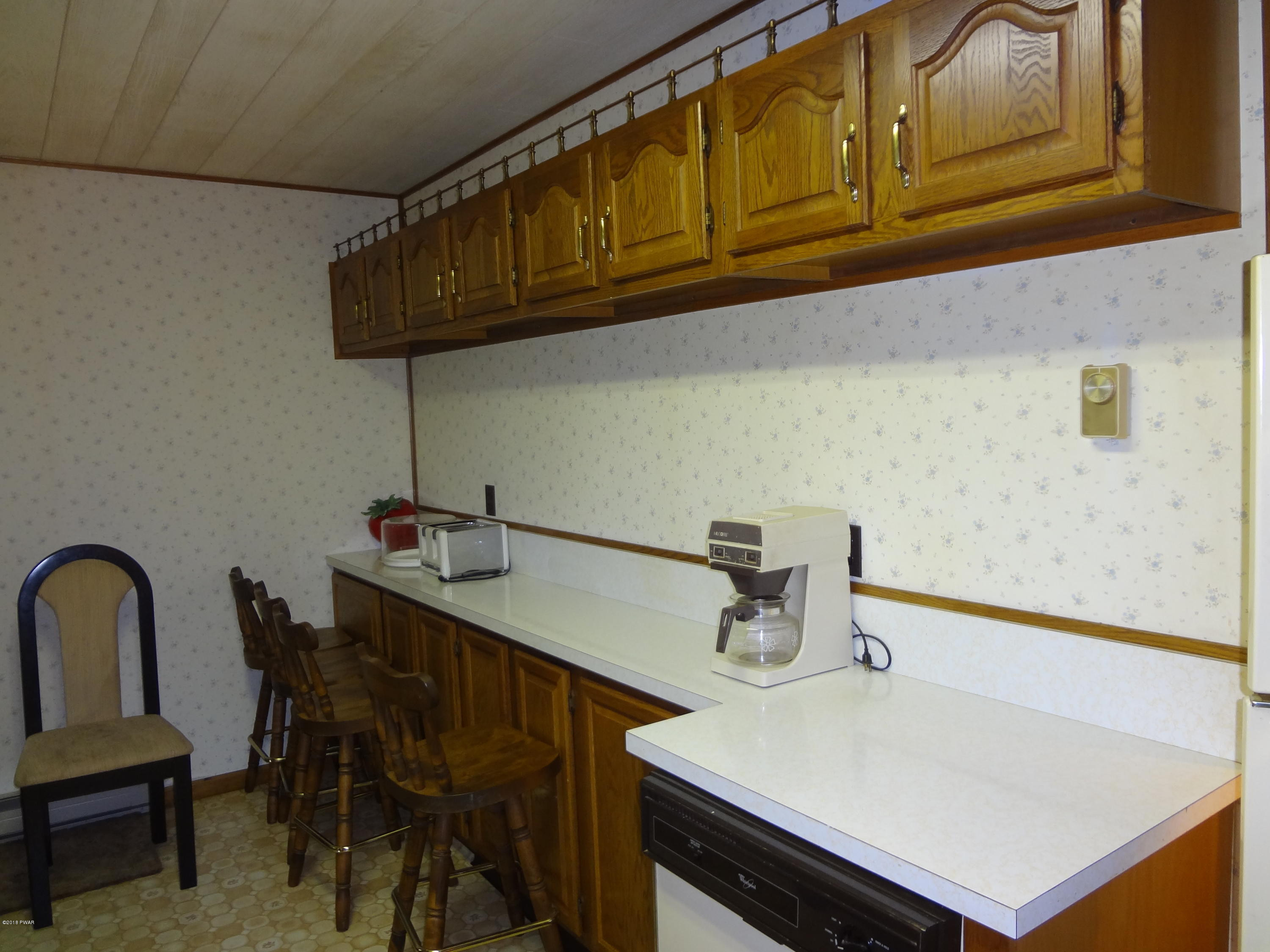 246 Perry Road Greentown, PA 18426 - Photo 9 of 24