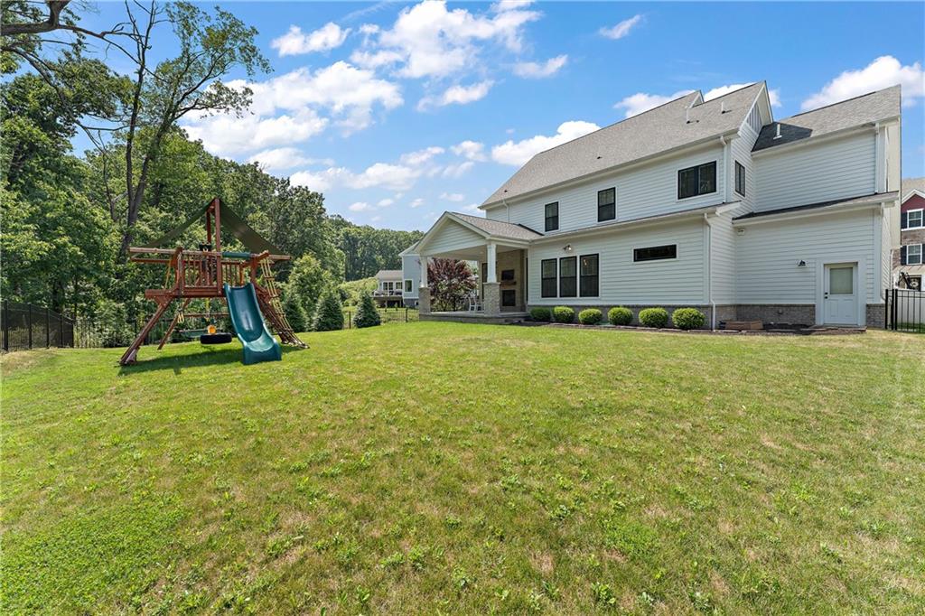 141 Seneca Place Mars, PA 16046 - Photo 4 of 50