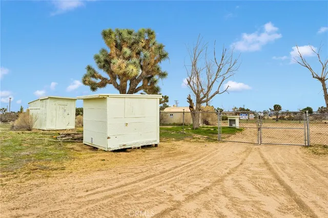 $404,800 | 6450 Maricopa Road, Phelan, CA 92371