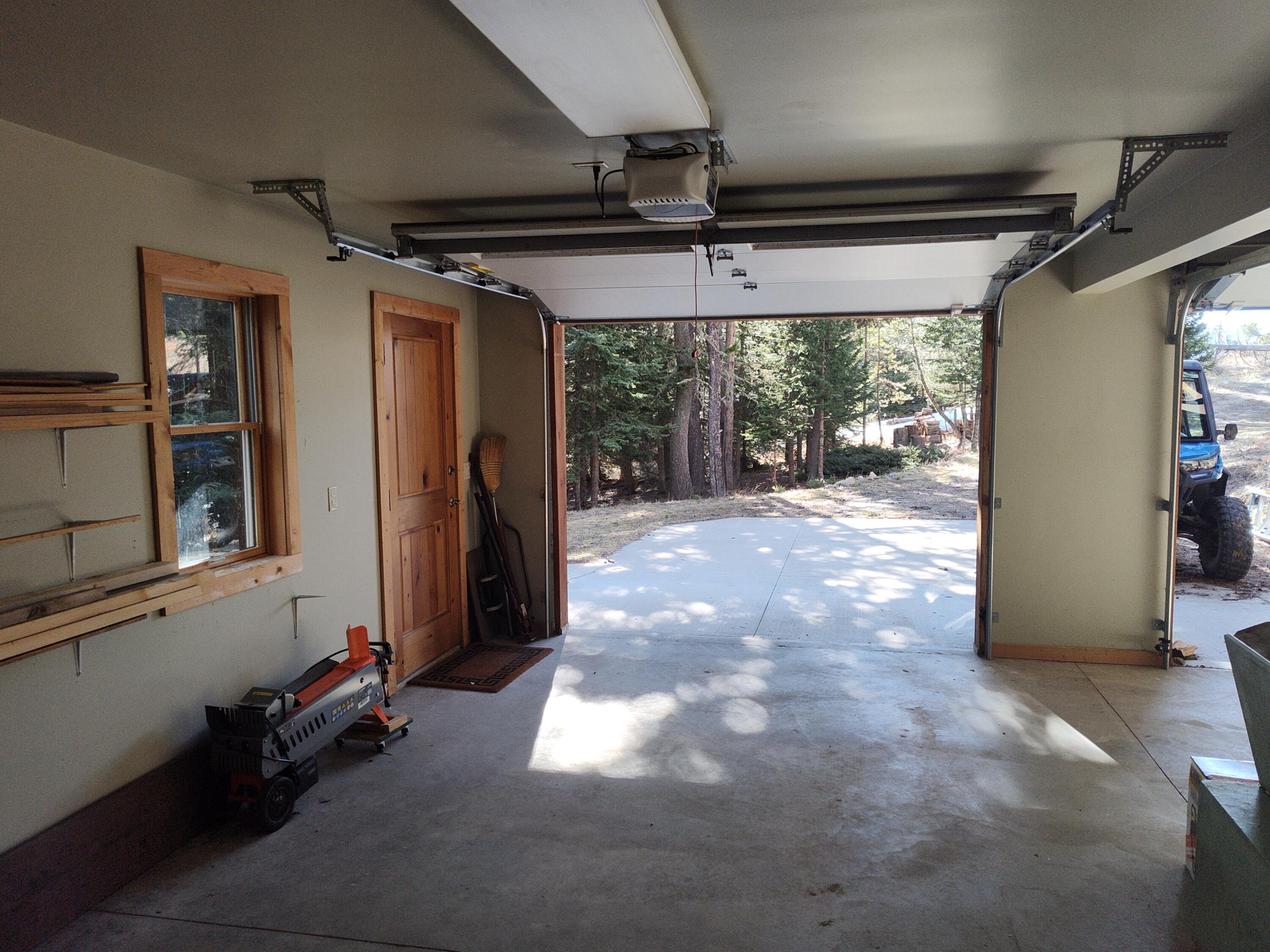 45 Blacktooth Road Sheridan, WY 82801 - Photo 38 of 47 Garage