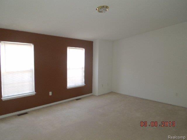 10848 Pardee Road Taylor, MI 48180 - Photo 6 of 12 088.JPG