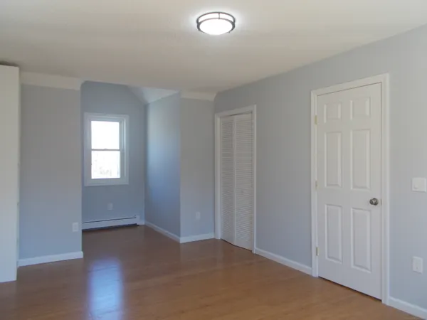 $2,900 | 288 Ginger Lane, Torrington, CT 06790