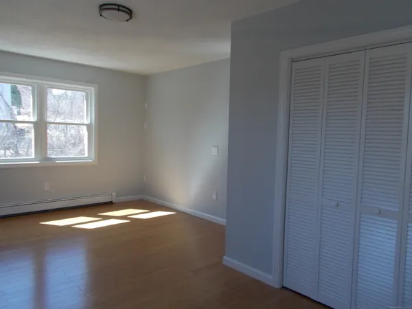 $2,900 | 288 Ginger Lane, Torrington, CT 06790