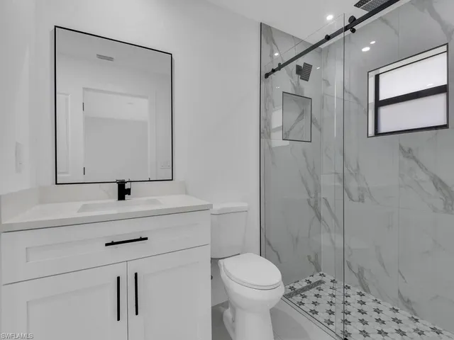 $519,999 | 4956-4958 Leonard Boulevard South, Lehigh Acres, FL 33973