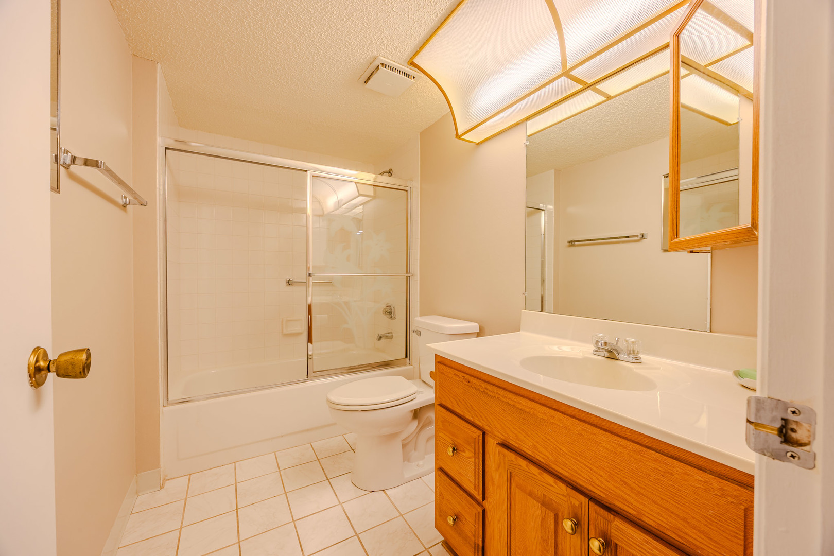 920 Vose Drive, Unit 304 Gurnee, IL 60031 - Photo 12 of 13