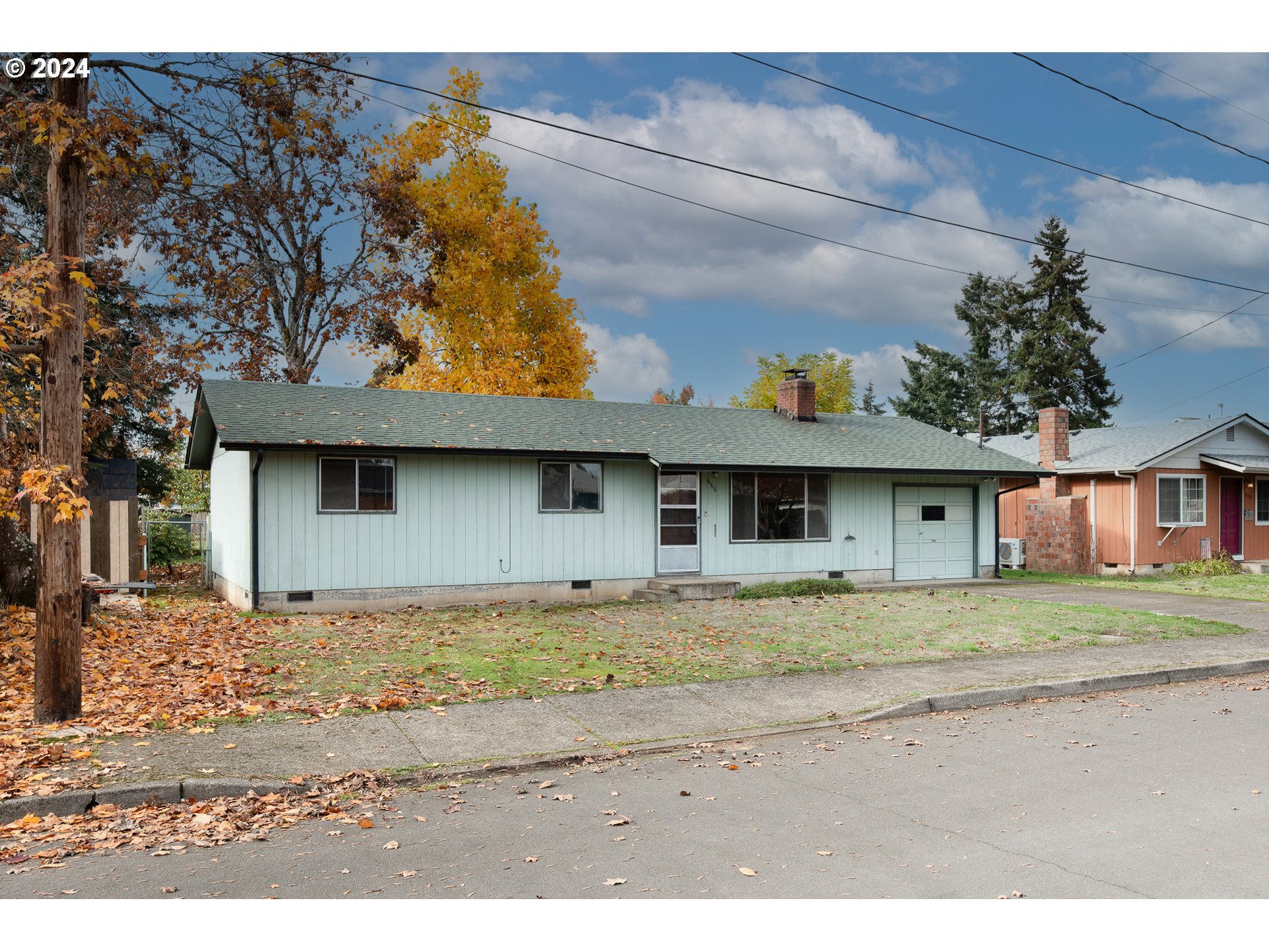 666 South 37th Street Springfield, OR 97478 - Photo 1 of 31