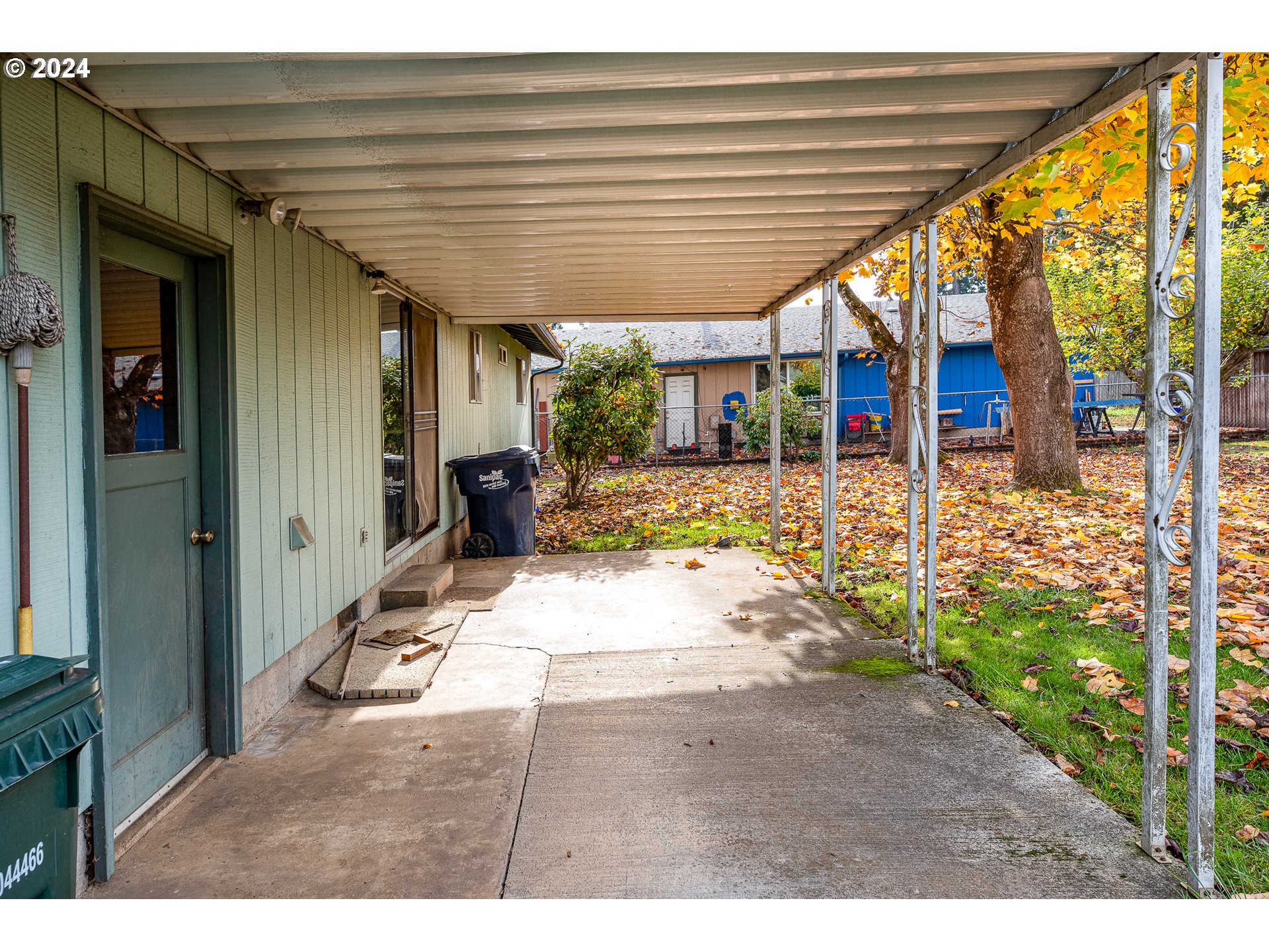 666 South 37th Street Springfield, OR 97478 - Photo 25 of 31