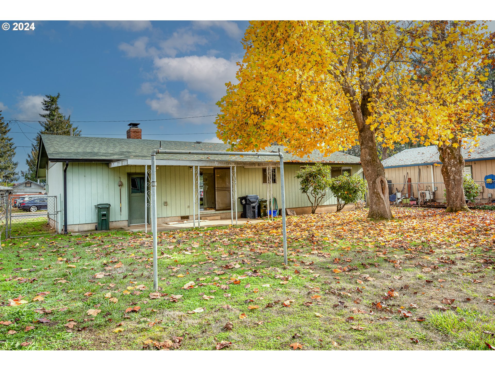 666 South 37th Street Springfield, OR 97478 - Photo 27 of 31